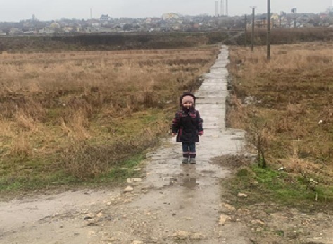 Marguerite - walking home